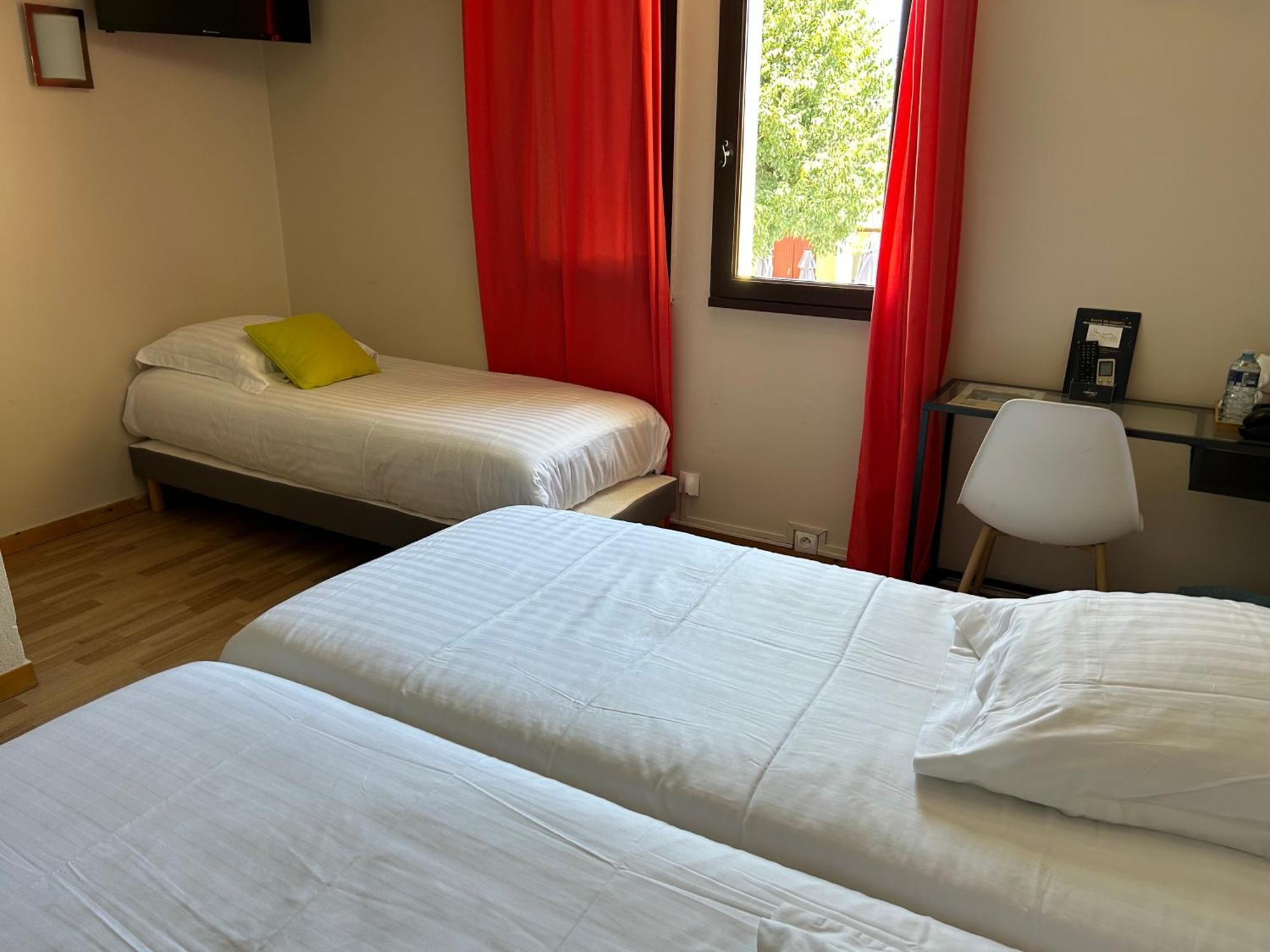 Hotel Des Amandiers 3*