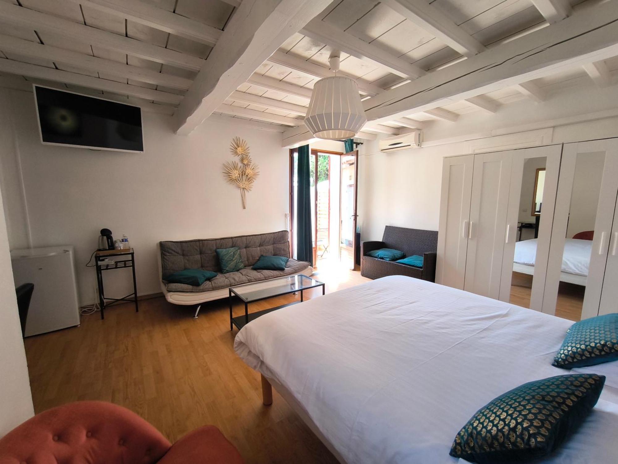 Hotel Des Amandiers Graveson